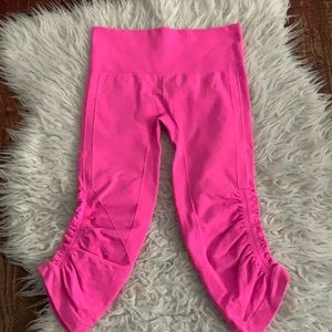 Lululemon crop leggings size 4